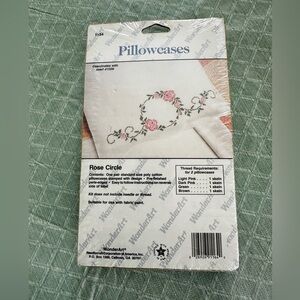 VTG WONDERART #1164 Rose Circle embroidery. 12" PILLOWCASE KIT